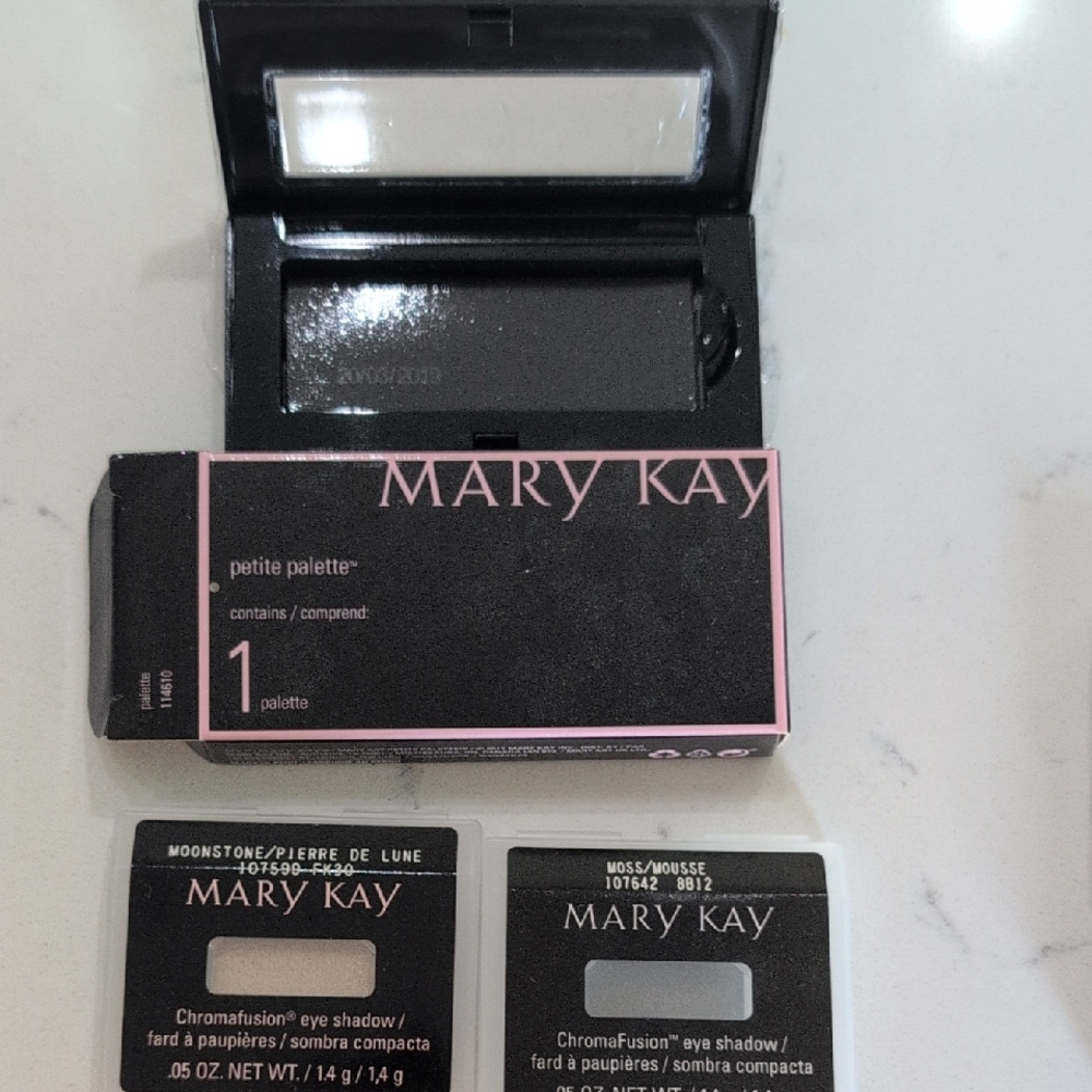 Mary Kay Petite Palette with Moonstone and Moss